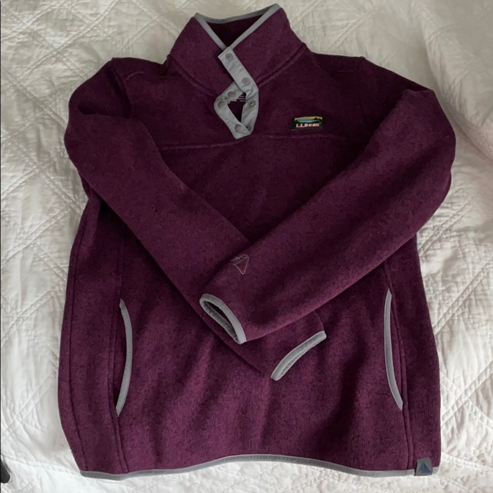 L.L. Bean women’s snap sweatshirt